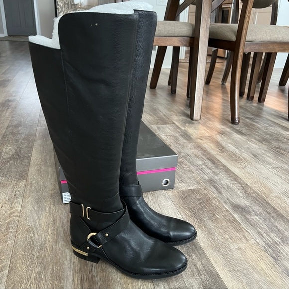 Like new! Original Box! VINCE CAMUTO PRESHENT RIDING BOOT - Wide Calf - Picture 1 of 16